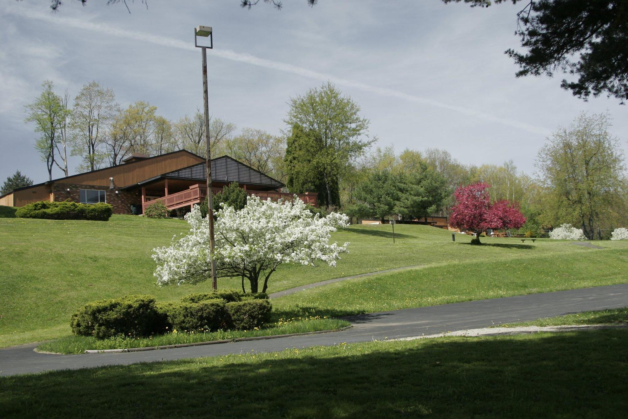 Lodge At Chalk Hill Exterior photo